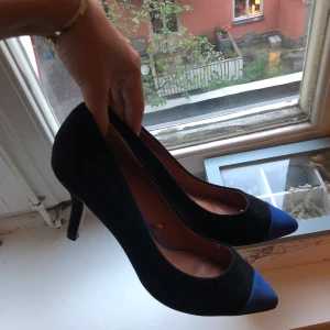 Klackar zara  - Jättesöta klackskor från zara. Storlek 38, bra skick !