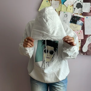 White graphic hoodie  - Size - M, Condition - good, Style -  white graphic design hoodie, comfy, oversized 