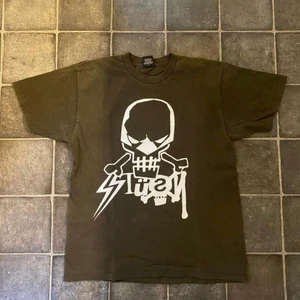 Vintage Stussy skull tshirt - Najs fade. Inga defects!
