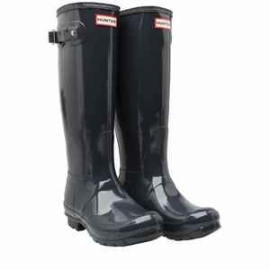 Hunter boots - Köpte dom för 2 år sedan och har använts 1 gång. Storlek 36, priset kan diskuteras. 