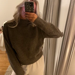 Mys tröja - Världens mysigaste tröja från hm! Älskar denna men behvöer rensa ut. Storlek XS🧸🧸