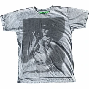 T-Shirt med Tjej - .