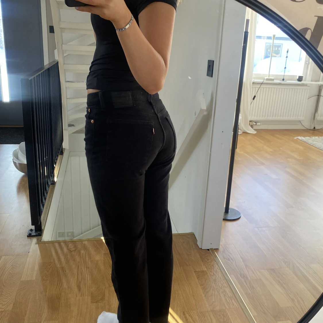 Svarta Levis jeans  - 90