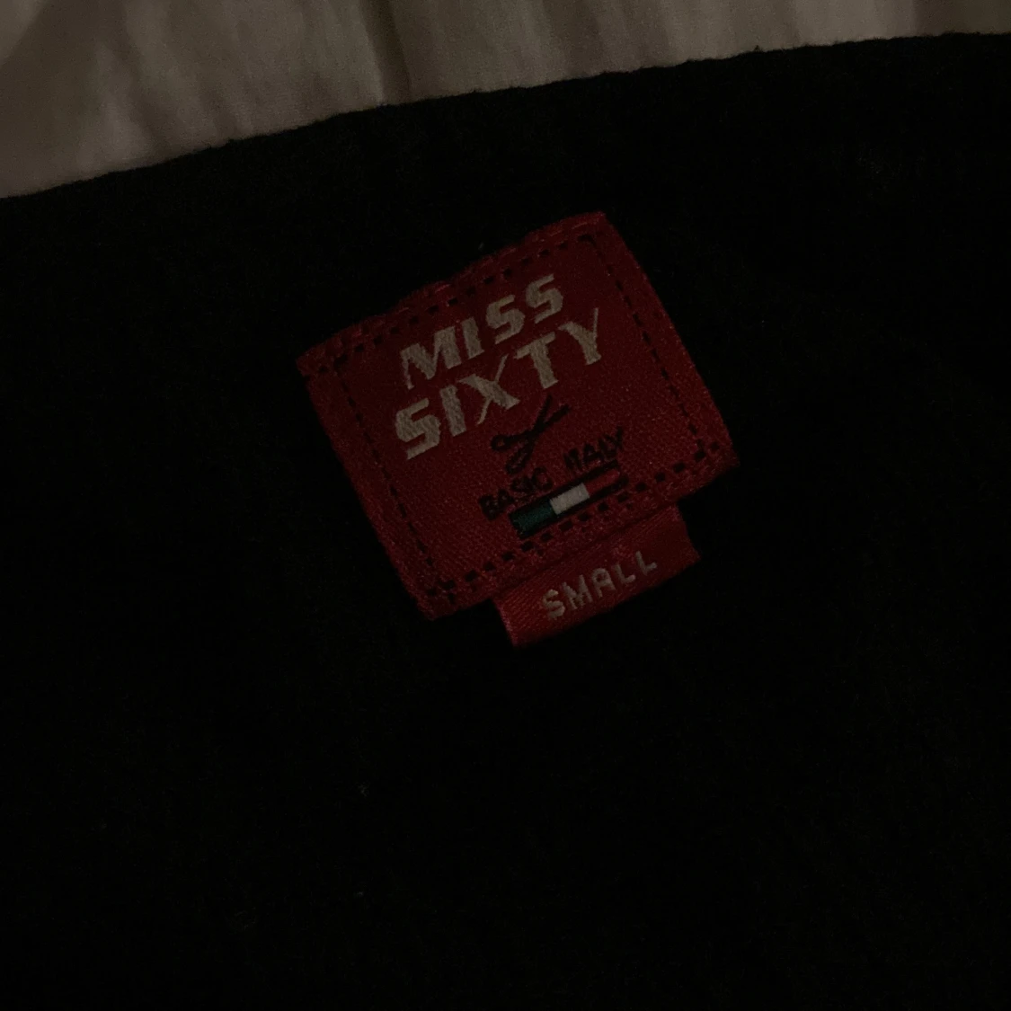 Svart miss sixty blus - 91