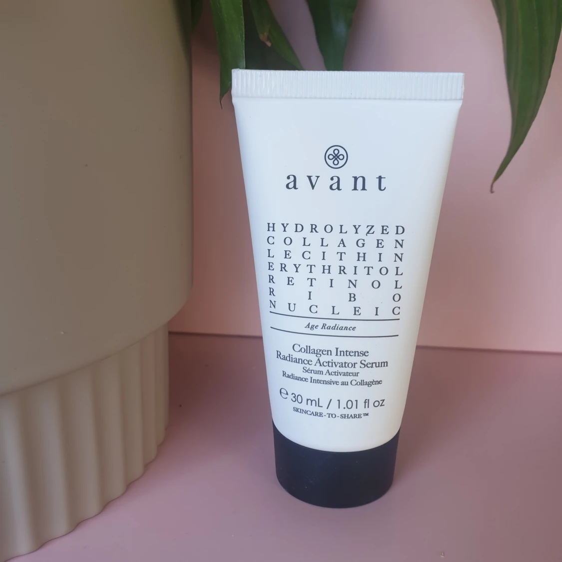 Avant radiance serum