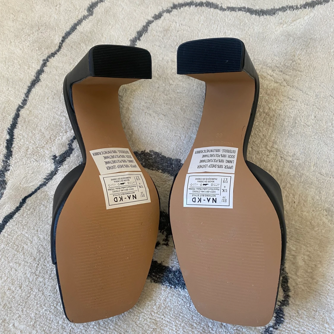 Klackar från NA-KD - 90