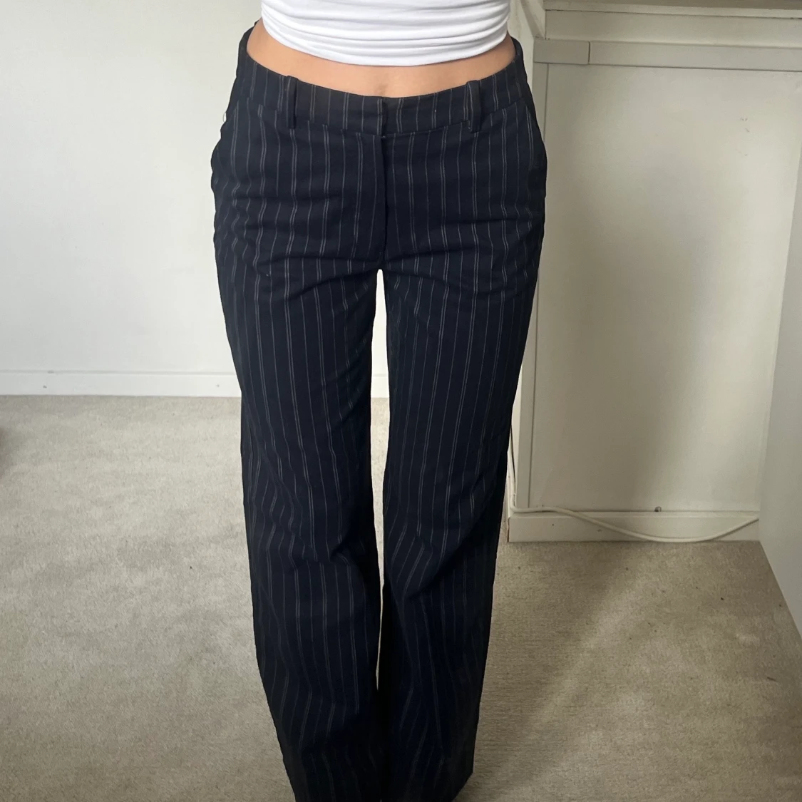 Lågmidjade kostymbyxor