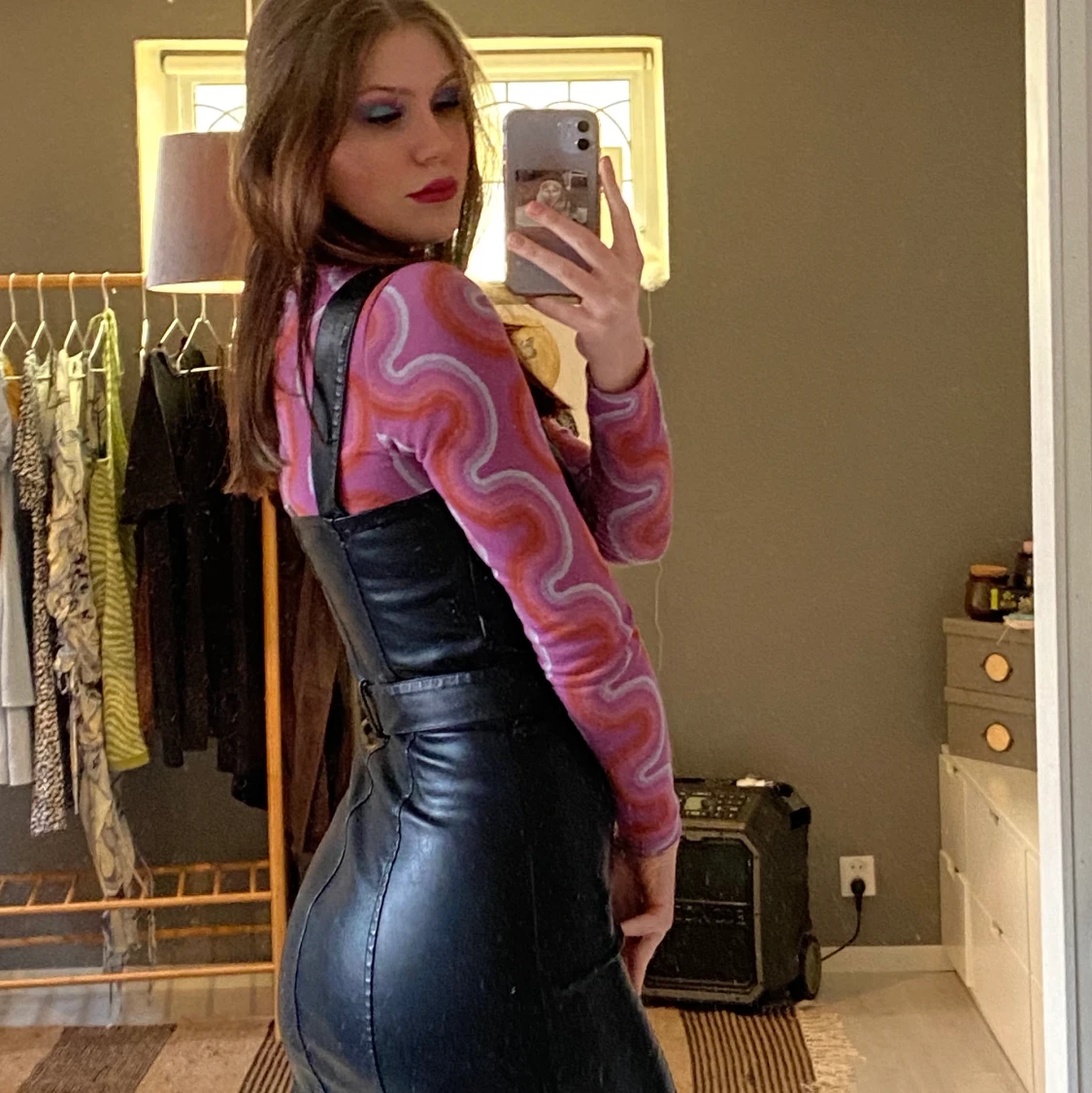 Svart läderklänning  - 90