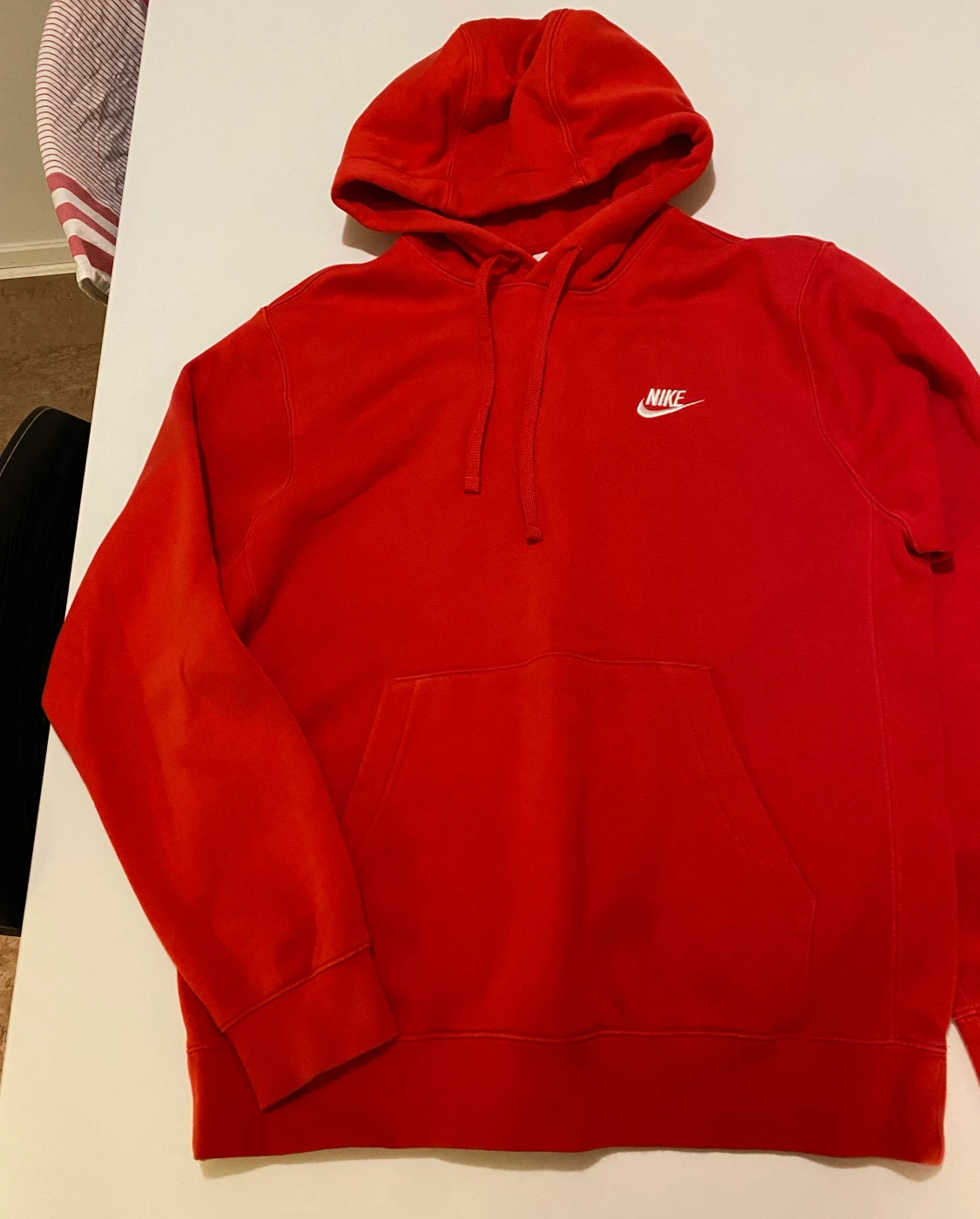 Röd Nike hoodie small
