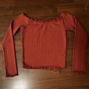 Superfin croptop  - Använd få gånger. Superfin. Storlek S