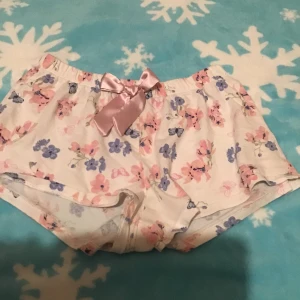 Pyjamasshorts 🤩 - Frakt: 30kr