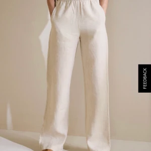 Linnebyxor - Säljer dessa jätte fina linnebyxor från Lindex slutsålda från i somras. Säljer då jag inte fick så mycket användning av dom har endast använt en gång så dom är som helt nya!!!🙌🏼