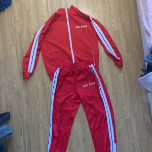 Röd Palm angels dress - Palm angels i bra skick storlek M