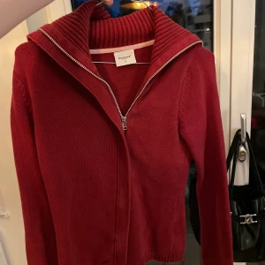 Tajt zip-up - Jättebra kvalitet men använder inte längre💕