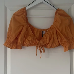 Topp HM - Topp från HM. Aldrig använd 