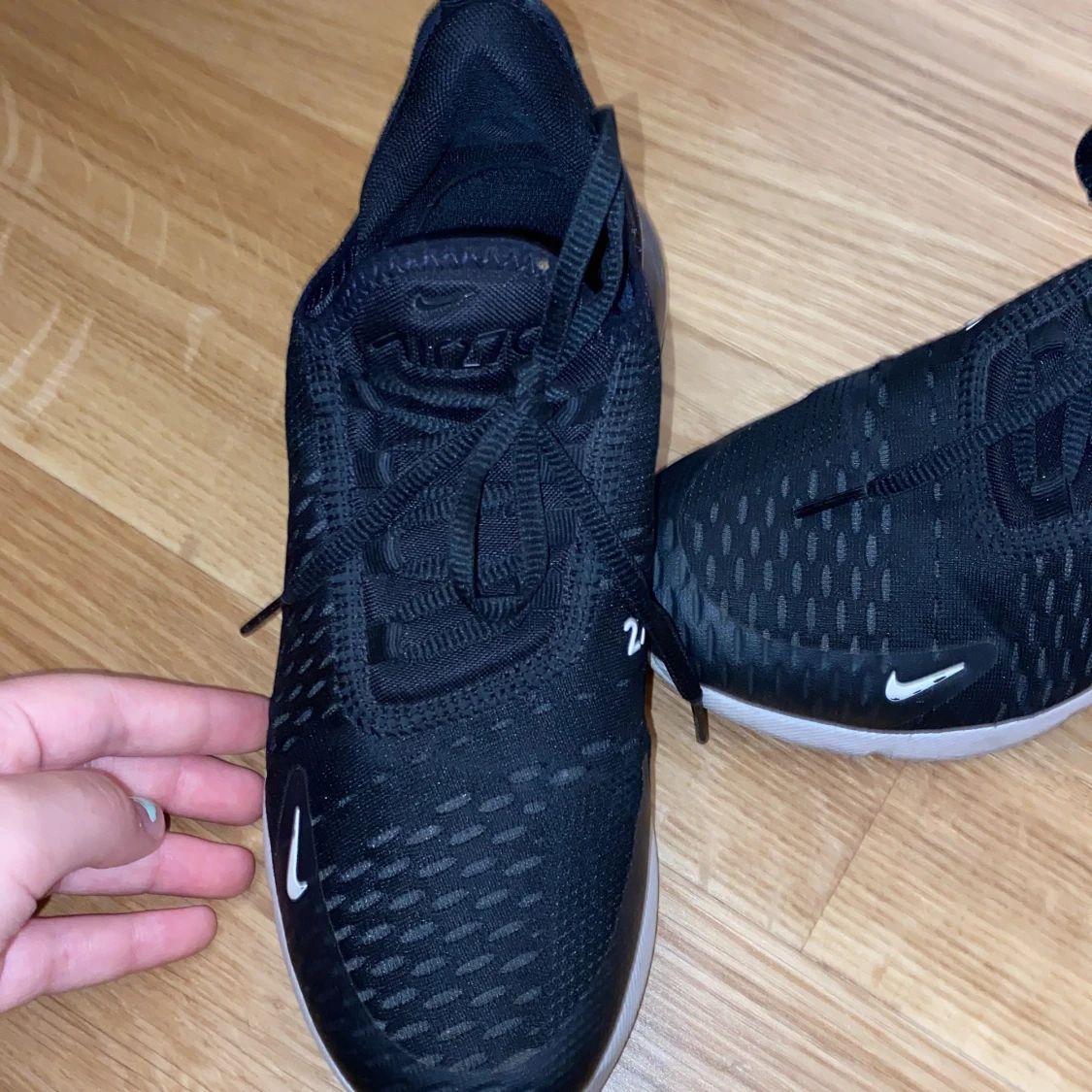 Nike air Max 270 svart dam  - 91