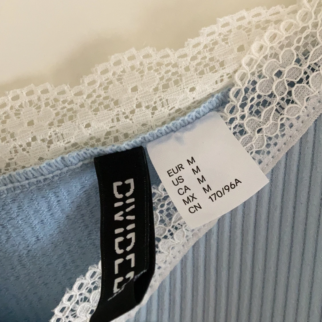 Spets linne får hm st M - 91