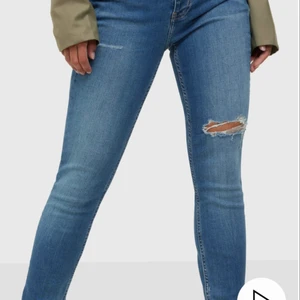 Calvin Klein Jeans  - Model high rise skinny Storlek  Midja 26 Längd 30 Nyskick, använda max 3 gånger.