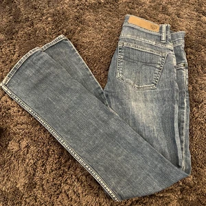 Tiger of sweden jeans  - Tiger of sweden jeans som är köpta från sellpy. Säljer då dom tyvärr är försmå för mig. Tryck inte på köp direkt. Hör av dig vid frågor och om du är intresserad!