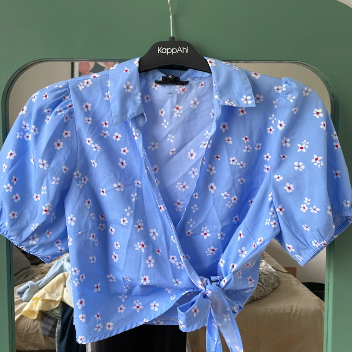 Blommig blå topp - 91