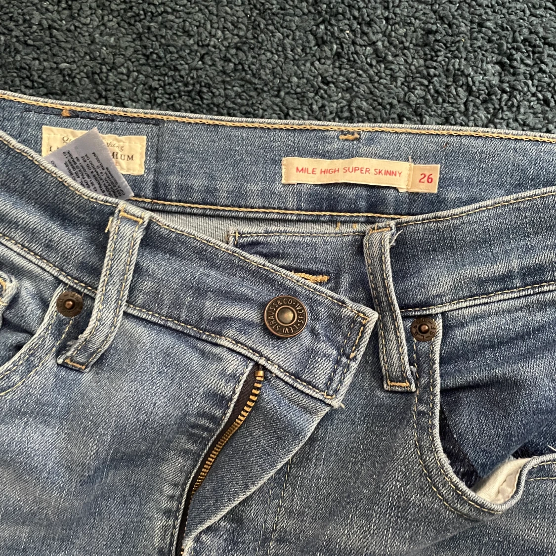 Levi‘s Mile High Skinny Jeans 26/32 - 90