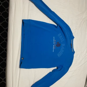 Sail Racing - Det är en fin Sail Racing tjocktröja som är i bra skick