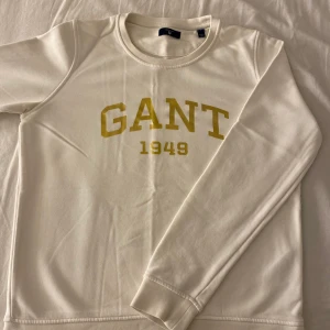 Vit Gant tröja - Fint skick, Storlek S🌸