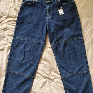 Sweet skateboard jeans - Säljer ett par väldigt baggy jeans från sweet sktbs som aldrig har använts i storlek xl 