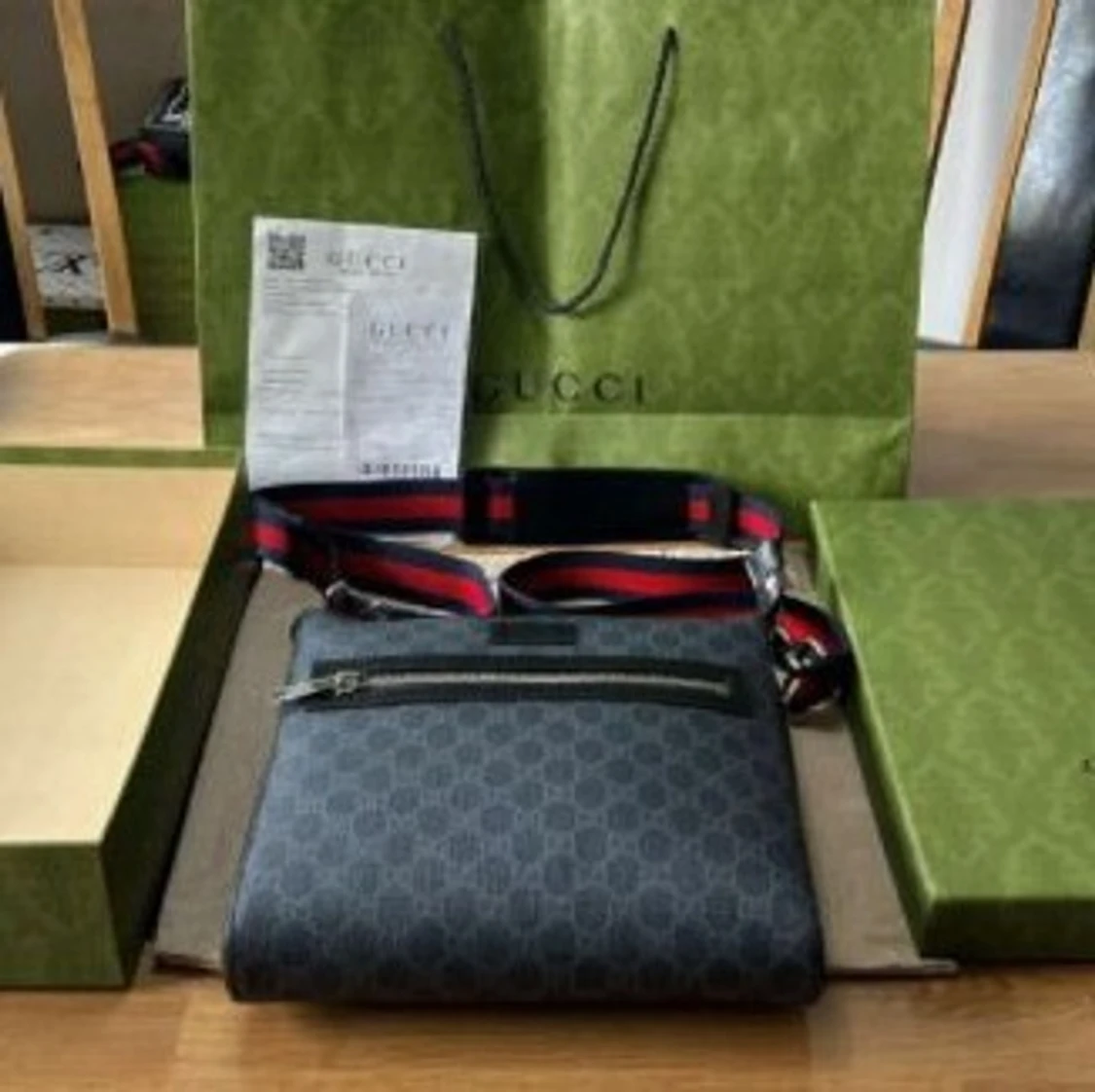 Gucci messenger bag