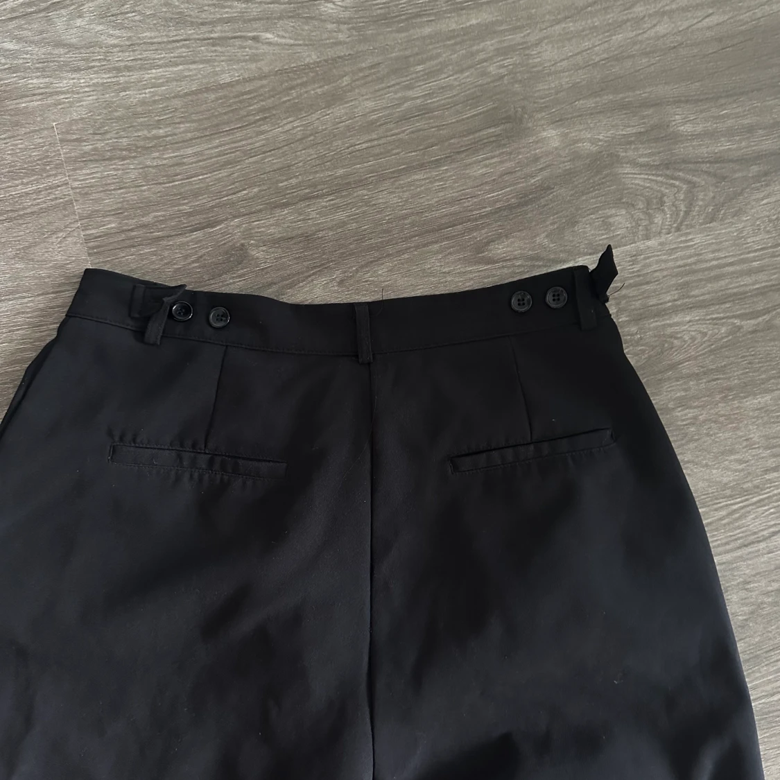 Högmidjade Kostymbyxa  - 90