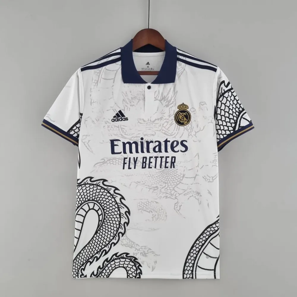 Real Madrid special kit för 22/23 . Övrigt.