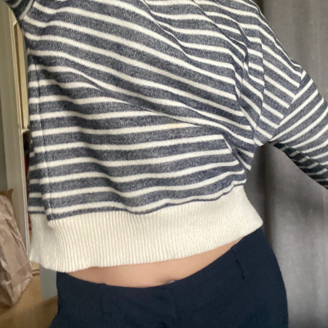 Randig stickad/sweatshirt  - 90