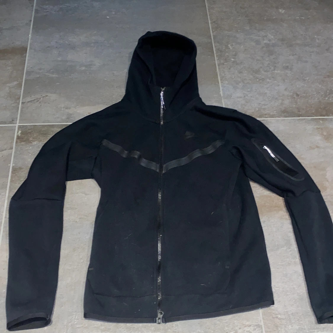 Nike tech fleece svart