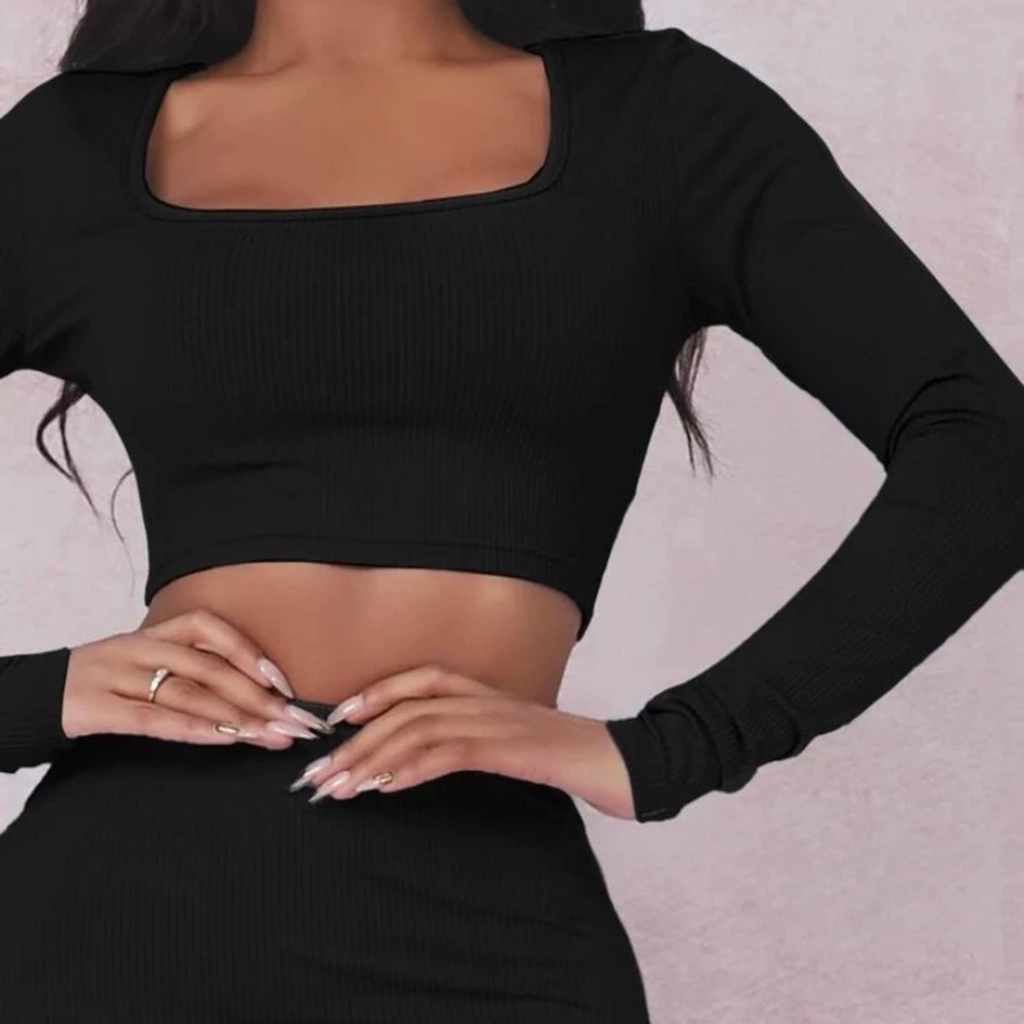 Två delad svart outfit - 91