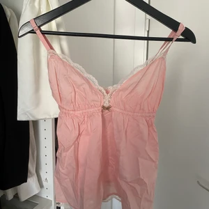Odd Molly rosa linne - Rosa linne från Odd Molly, använt 1 gång, nyskick, strl 1 (XS), nypris 595 kr
