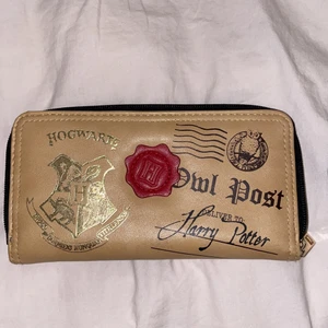 harry potter plånbok - du står för frakten  <3 skriv för mer information!  billigare vid snabb affär 