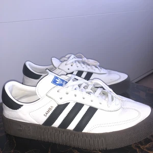 Adidas sneakers Sambarose - Sparsamt använda!