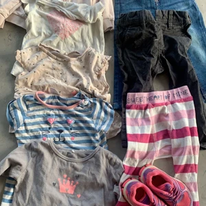 Barnkläder  - Blandade barnkläder runt strl 80