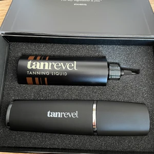Tanrevel PRO - En helt ny Tanrevel PRO, aldrig använd eller rörd. Säljs som paket med vätskan inkluderad🤎 ordpris: 1299