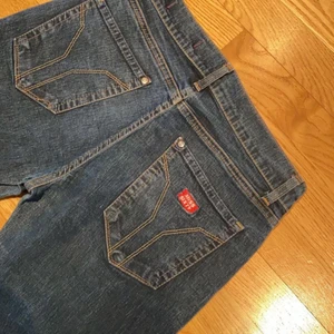 Jeans - Säljer dessa jeans från miss sixty i strl 38 