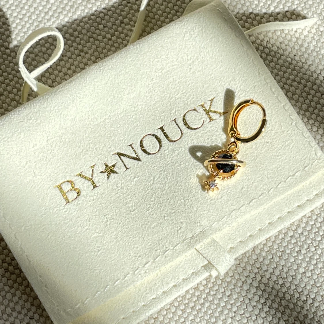 By Nouck örhänge - 90