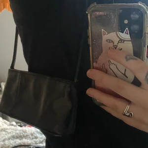 Stilig Liten handväska  - En liten handväska från h&m. 