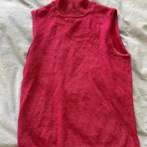 Glittrigt linne - Jättebra skick, knappt användt. 