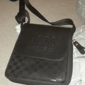 Hugo boss  - Jag har inte användning för den det är därför jag vill sälja den 