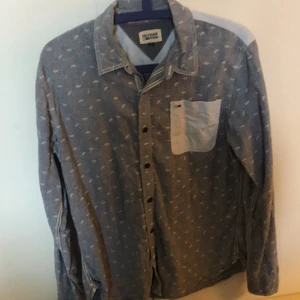 Tommy Hilfiger Denim - Bra skick 