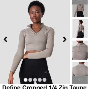 ICANIWILL  - Säljer denna super snygga tröja från ICIW, i storlek xs! Råkade beställa 2. Helt ny ligger i förpackningen inte ens öppnad. Eftersom jag beställde 2 har jag en likadan och den är så skön och super snygg o träna i! Slut på hemsidan finns endast i L. Säljer för 350kr. (köpt för 429) 