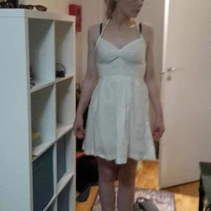 Klänning - Jätte vacker  klänning olika pastell färger 