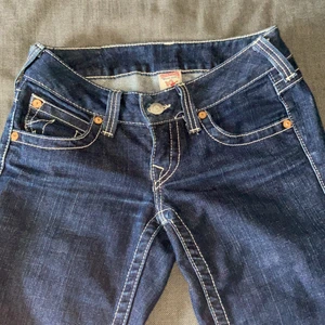 True religion jeans   - True religion jeans som jag har handlat här på Plick. Säljer då de tyvärr är för små för mig. 
