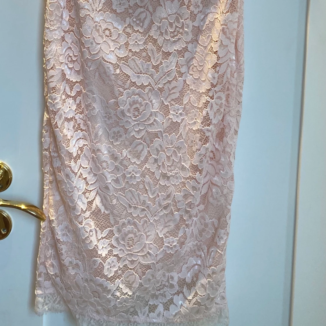 Ljusrosa klänning - 91