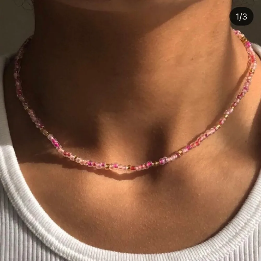 CLOUD NECKLACE ⚡️☁️ säljer ett handgjort halsband av glaspärlor 79kr men eftersom att det är rea tills 8 maj så är det rea på 59kr 💕 Passa på nu!! Också perfekt smycke inför sommaren med fina toppar ju 😍 Instagram @designbyliya_ ❗️❗️❗️. Accessoarer.